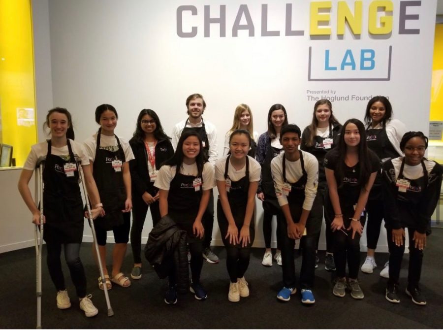 Last year, Upper Schoolers led by the Community Service Board volunteered at the Perot Museum. 